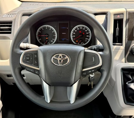 Toyota Hiace GL 2025, photo 4 of 4