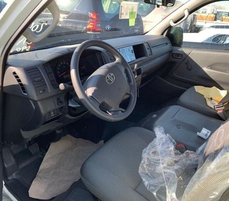 Toyota Hiace 2025, photo 4 of 4