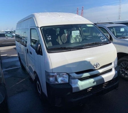 Toyota Hiace 2025, photo 2 of 4