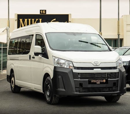 Toyota Hiace 2025, photo 2 of 4