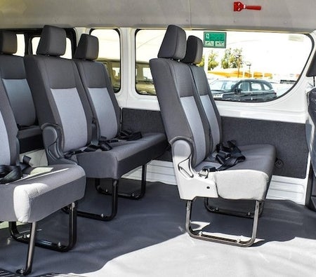 Toyota Hiace 2025, photo 4 of 4