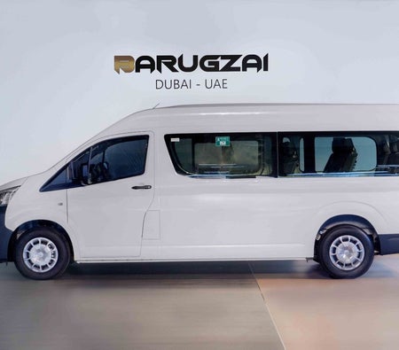 Weiß Toyota Hiace 2026