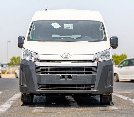 Toyota Hiace 2026, photo 2 of 4