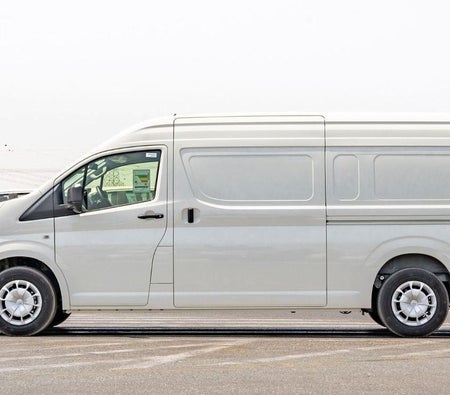 Toyota Hiace 2026, photo 4 of 4