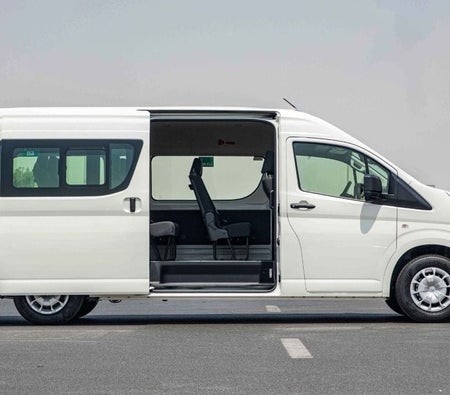 Toyota Hiace 2026, photo 4 of 4