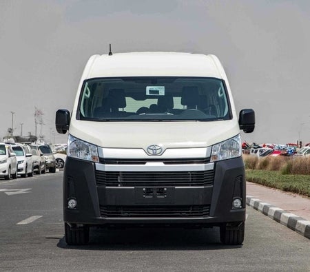 Toyota Hiace 2026, photo 2 of 4