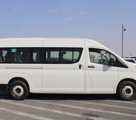Toyota Hiace Commuter 2026, photo 4 of 4