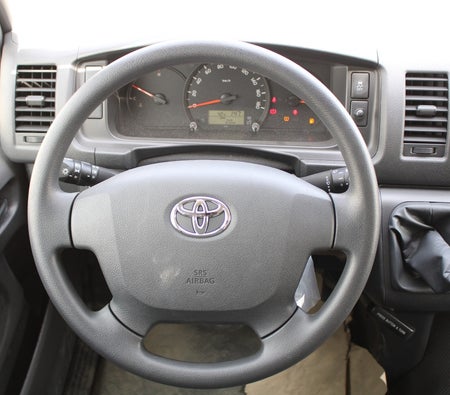 Toyota Hiace Panel Van 2026, photo 3 of 4