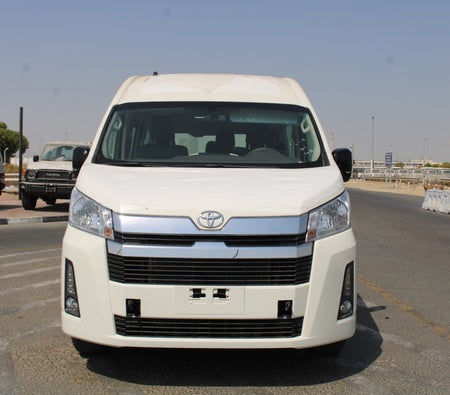 Weiß Toyota Hiace Panel Van 2026