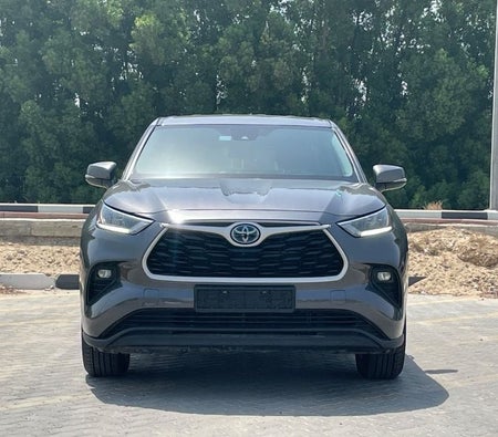 Toyota Highlander 2023, photo 2 of 4