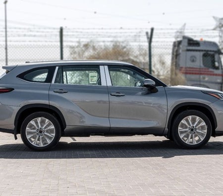 Toyota Highlander 2026, photo 2 of 4