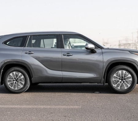Toyota Highlander 2026, photo 2 of 4