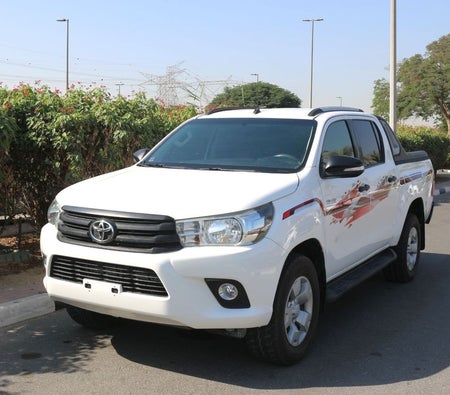 Toyota Hilux 2018, photo 3 of 4