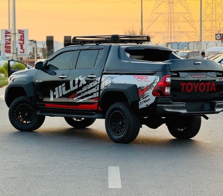 Black Toyota Hilux 2020