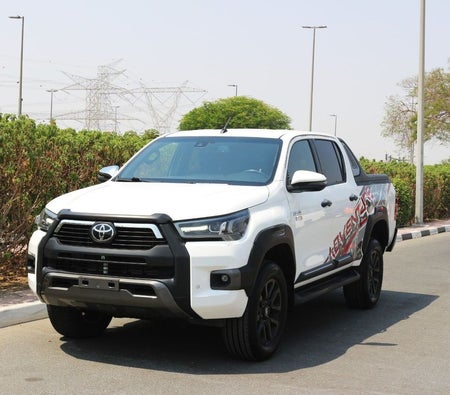 Toyota Hilux 2023, photo 3 of 4