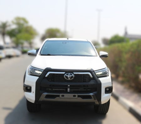 Toyota Hilux 2023, photo 2 of 4