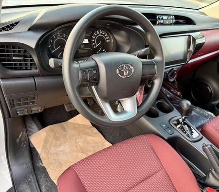 Toyota Hilux DLX Basic 2025, photo 4 of 4