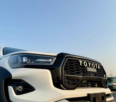 Toyota Hilux 2025, photo 3 of 4