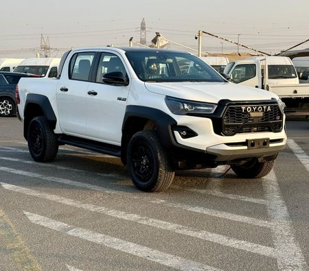 Toyota Hilux 2025, photo 2 of 4