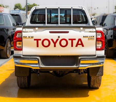 Toyota Hilux SR5 2025, photo 4 of 4