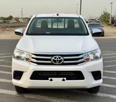 Toyota Hilux DLX MID 2025, photo 2 of 4