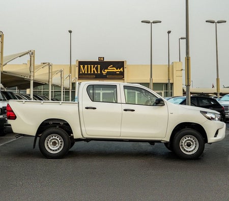Toyota Hilux 2025, photo 4 of 4