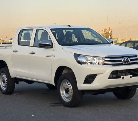 Toyota Hilux 2026, photo 2 of 4