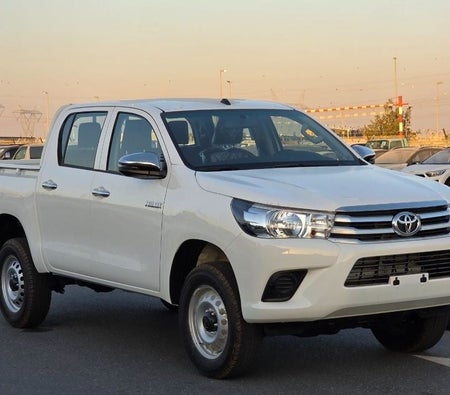 Toyota Hilux 2026, photo 2 of 4
