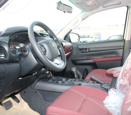 Toyota Hilux 2026, photo 3 of 4