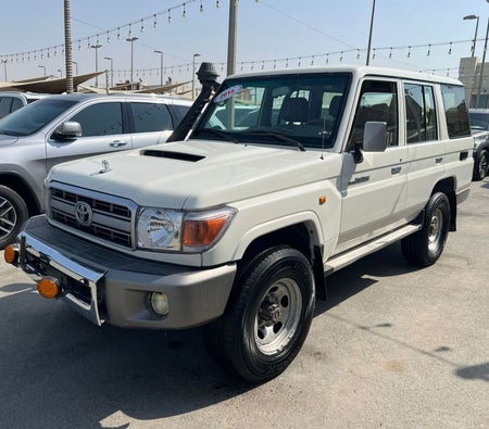 Toyota Land Cruiser 70  2019, photo 3 of 4