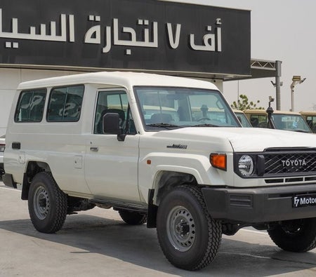 Used Toyota Land Cruiser 70 LC78 Dubai | OneClickDrive