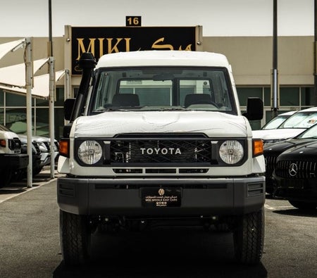 Toyota Land Cruiser 70 2025, photo 2 of 4