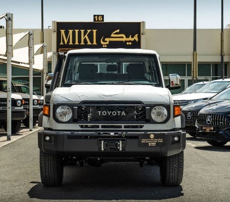Toyota Land Cruiser 70 2025, photo 3 of 4