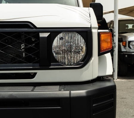 Toyota Land Cruiser 70 2025, photo 4 of 4