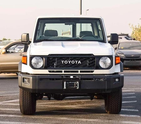 Toyota Land Cruiser 71  2025, photo 2 of 4