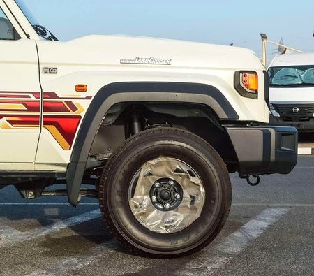 Toyota Land Cruiser 71  2025, photo 4 of 4