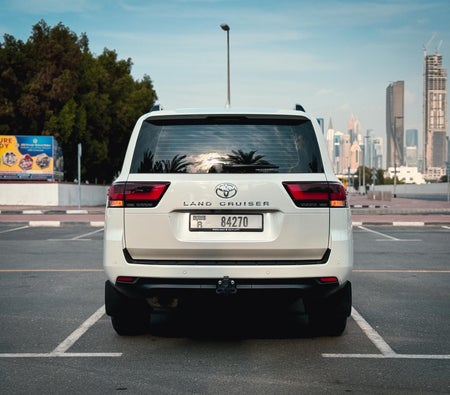 Toyota Land Cruiser EXR V6 2024