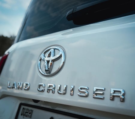 Toyota Land Cruiser EXR V6 2024