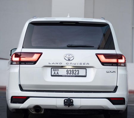 Toyota Land Cruiser GXR V6 2024