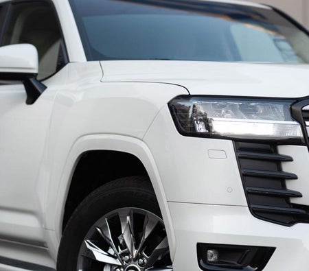 Toyota Land Cruiser GXR V6 2024