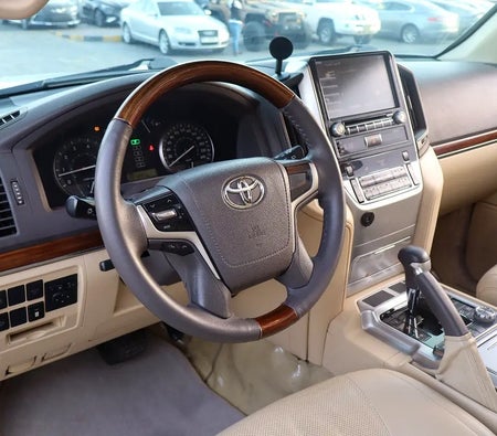 Toyota Land Cruiser 4.6L 2017, photo 4 of 4