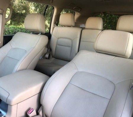 White Toyota Land Cruiser 2017
