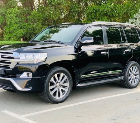 Negro Toyota Land Cruiser 2019