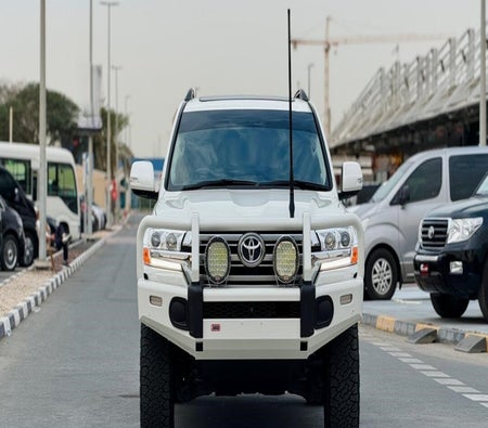 Weiß Toyota Land Cruiser 2019