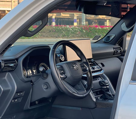 Toyota Land Cruiser 2023
