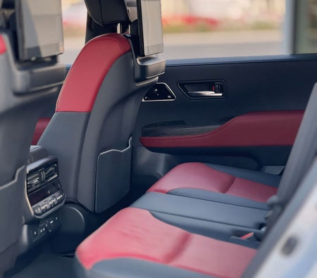 Toyota Land Cruiser 2023