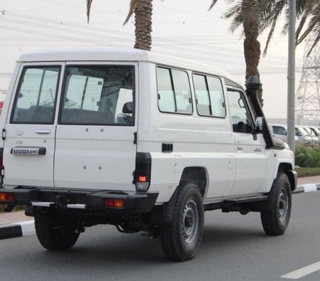 Toyota Land Cruiser 2023, photo 3 of 4