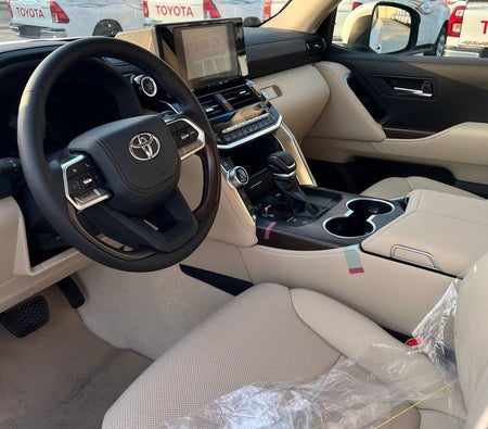 Toyota Land Cruiser  2025, photo 3 of 4