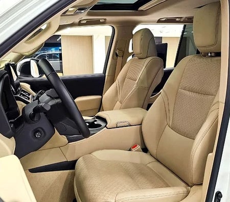 White Toyota Land Cruiser VXR TOP 2025