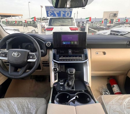 Toyota Land Cruiser  2025, photo 3 of 4